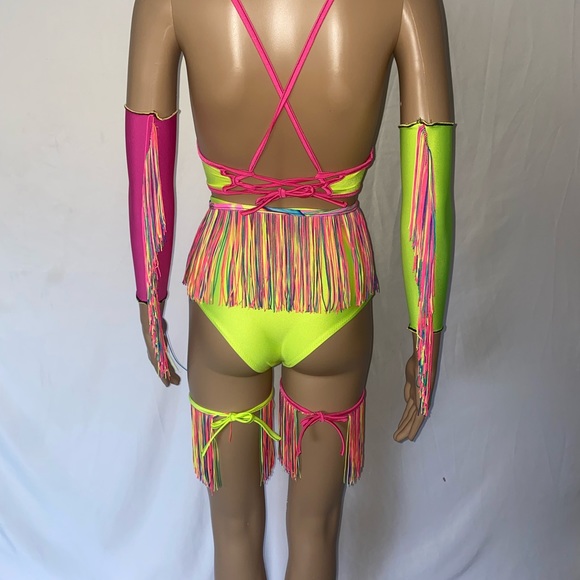 Eight piece rave set - Picture 7 of 8